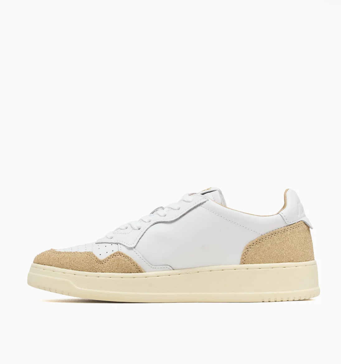 MEDALIST SNEAKERS