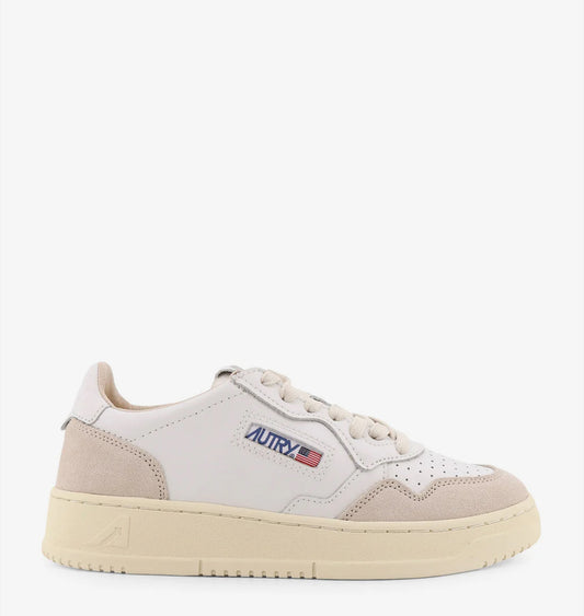 MEDALIST SNEAKERS