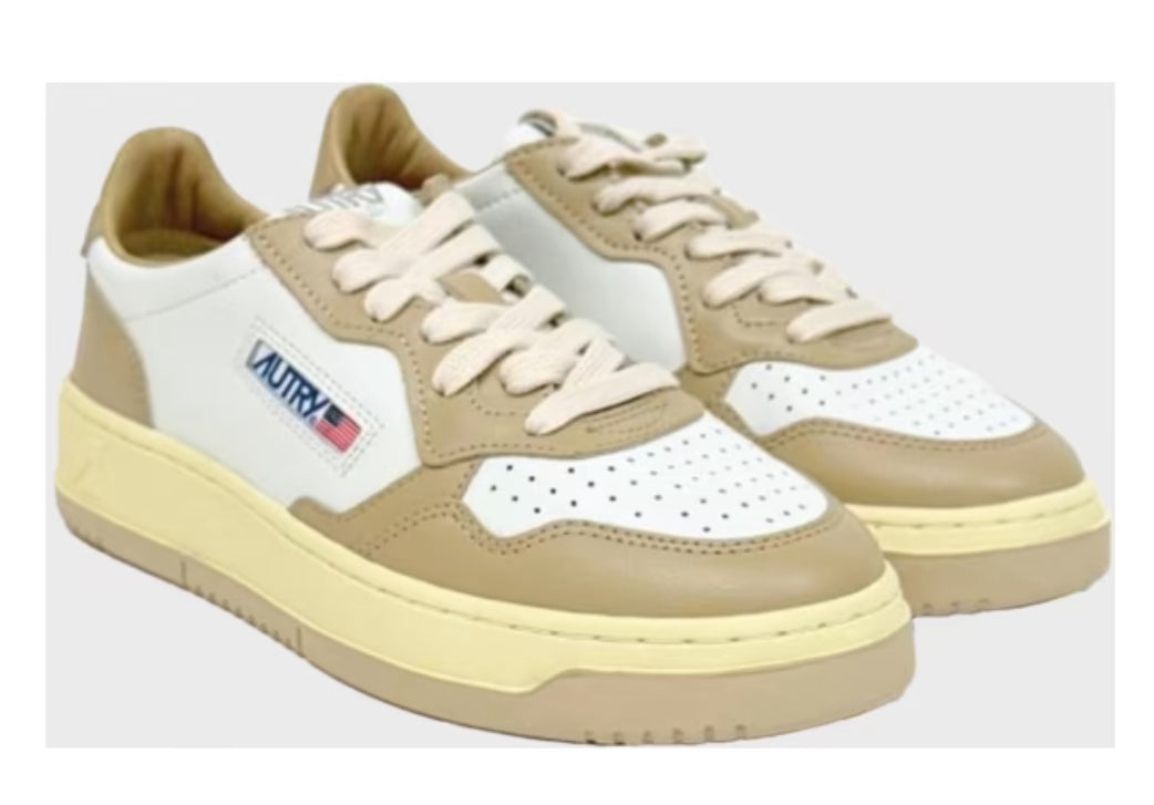 MEDALIST SNEAKERS
