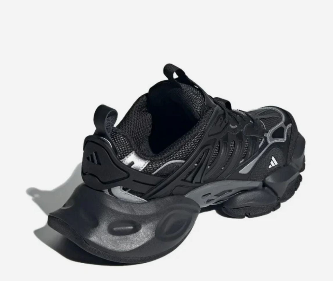 Adidas XLG Runner Deluxe Black/Grey