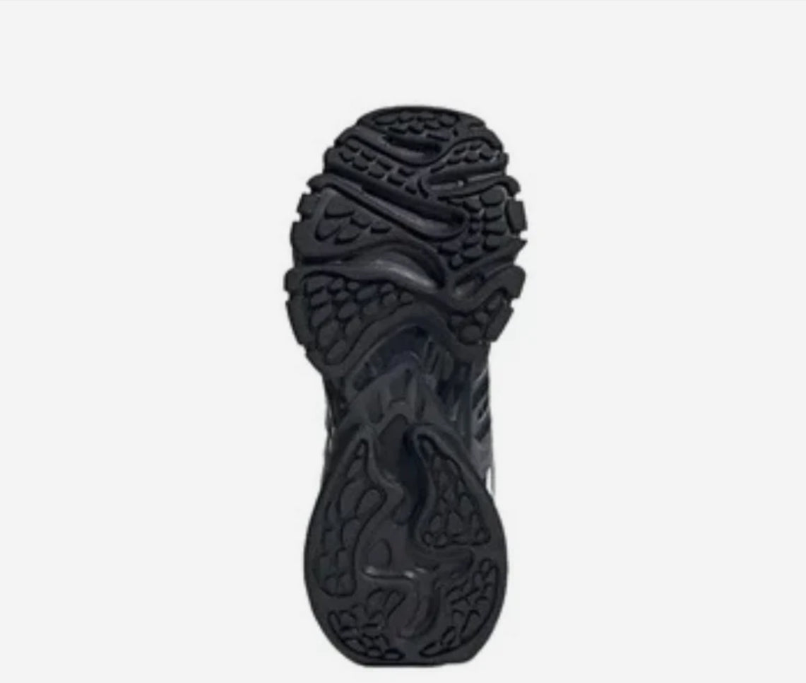 Adidas XLG Runner Deluxe Black