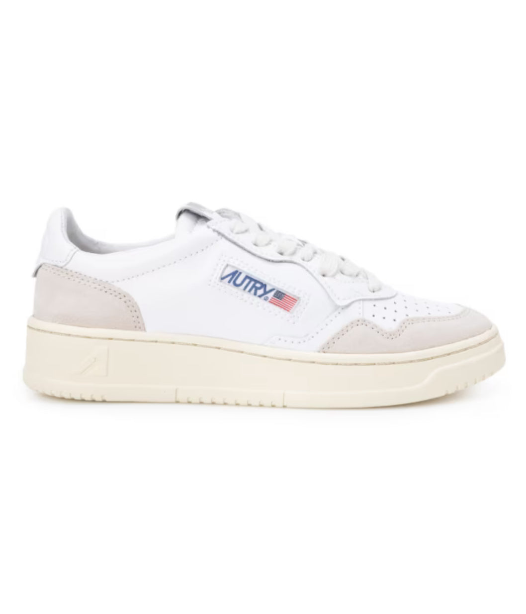 MEDALIST SNEAKERS