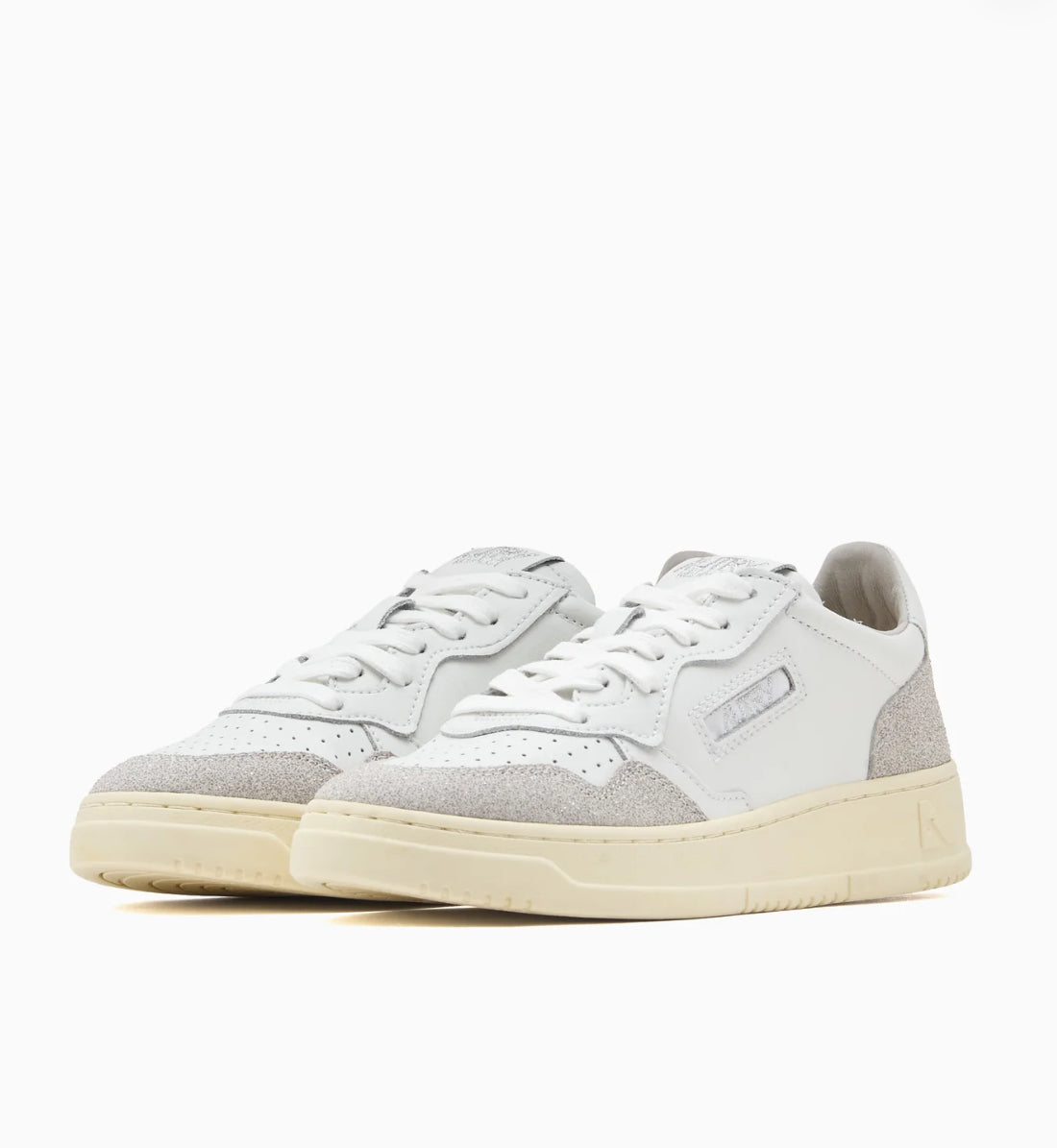 MEDALIST SNEAKERS