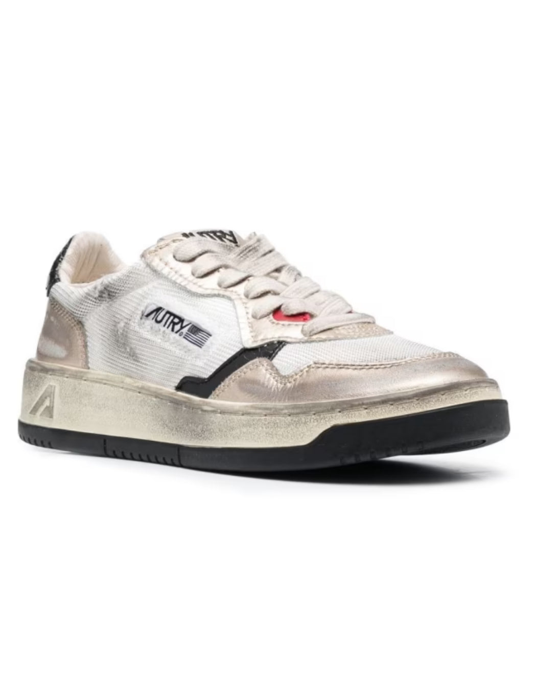 MEDALIST SNEAKERS