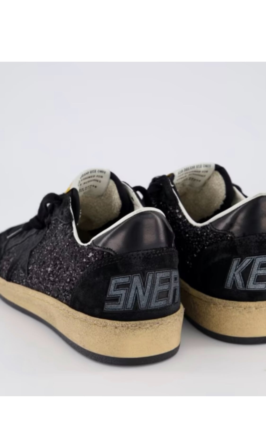 GOLDEN GOOSE
