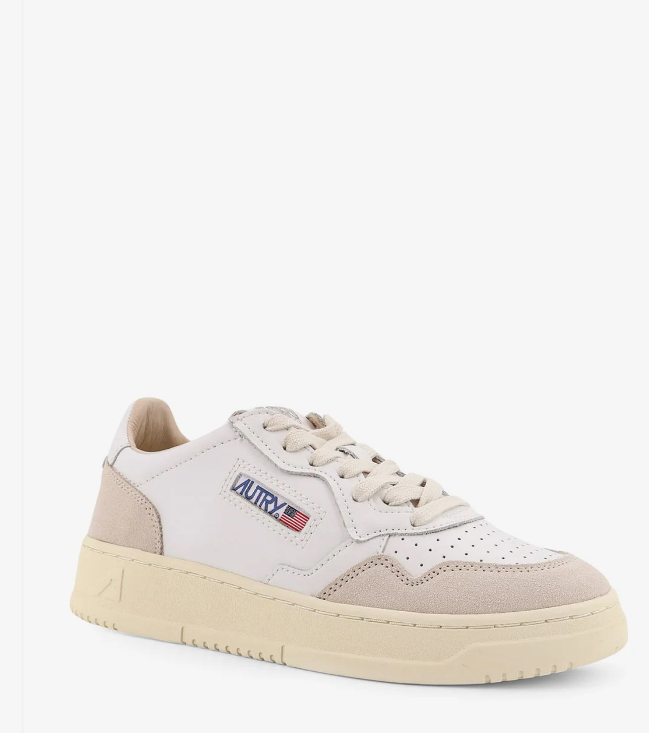 MEDALIST SNEAKERS