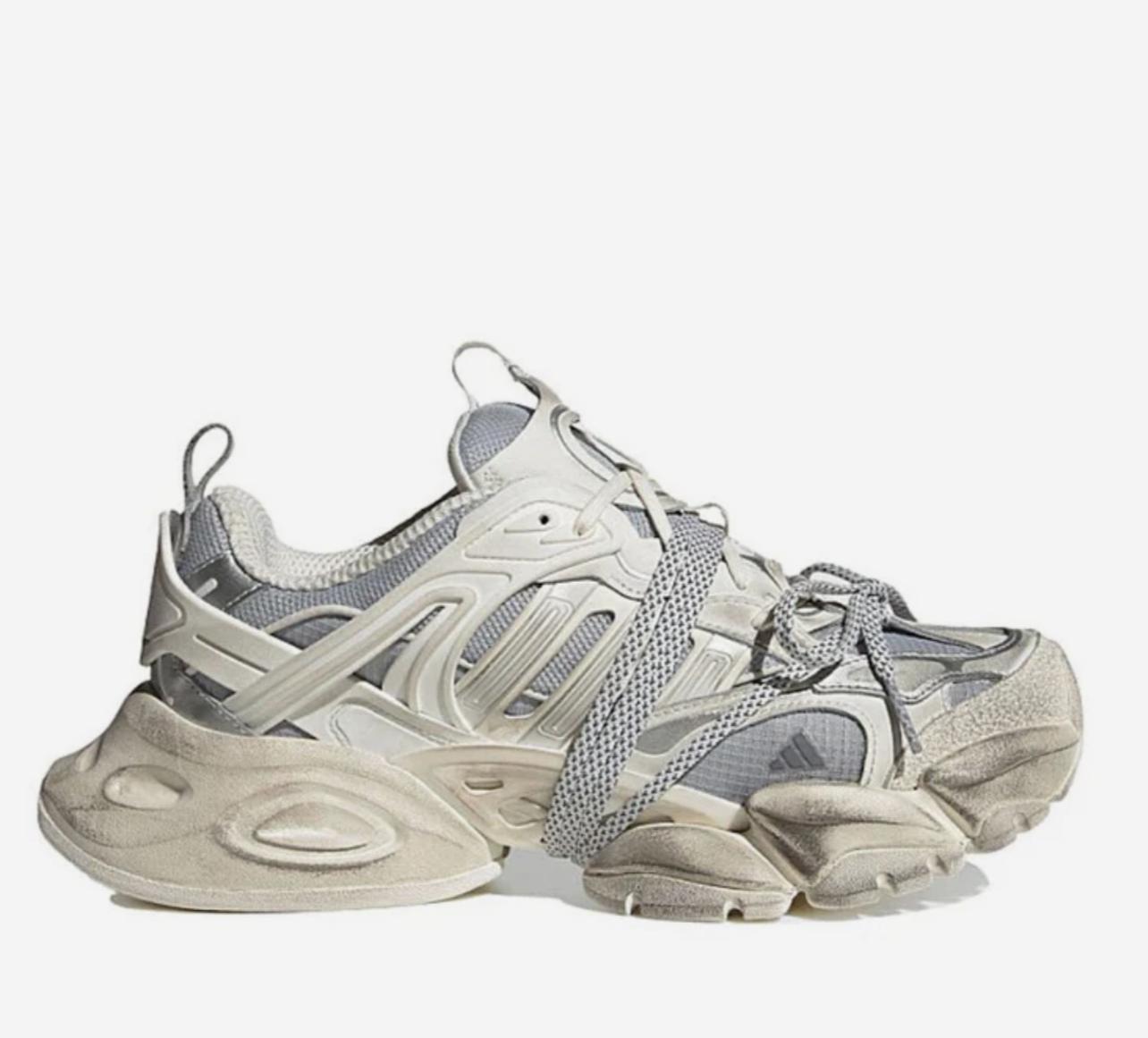 Adidas XLG Runner Deluxe Beige