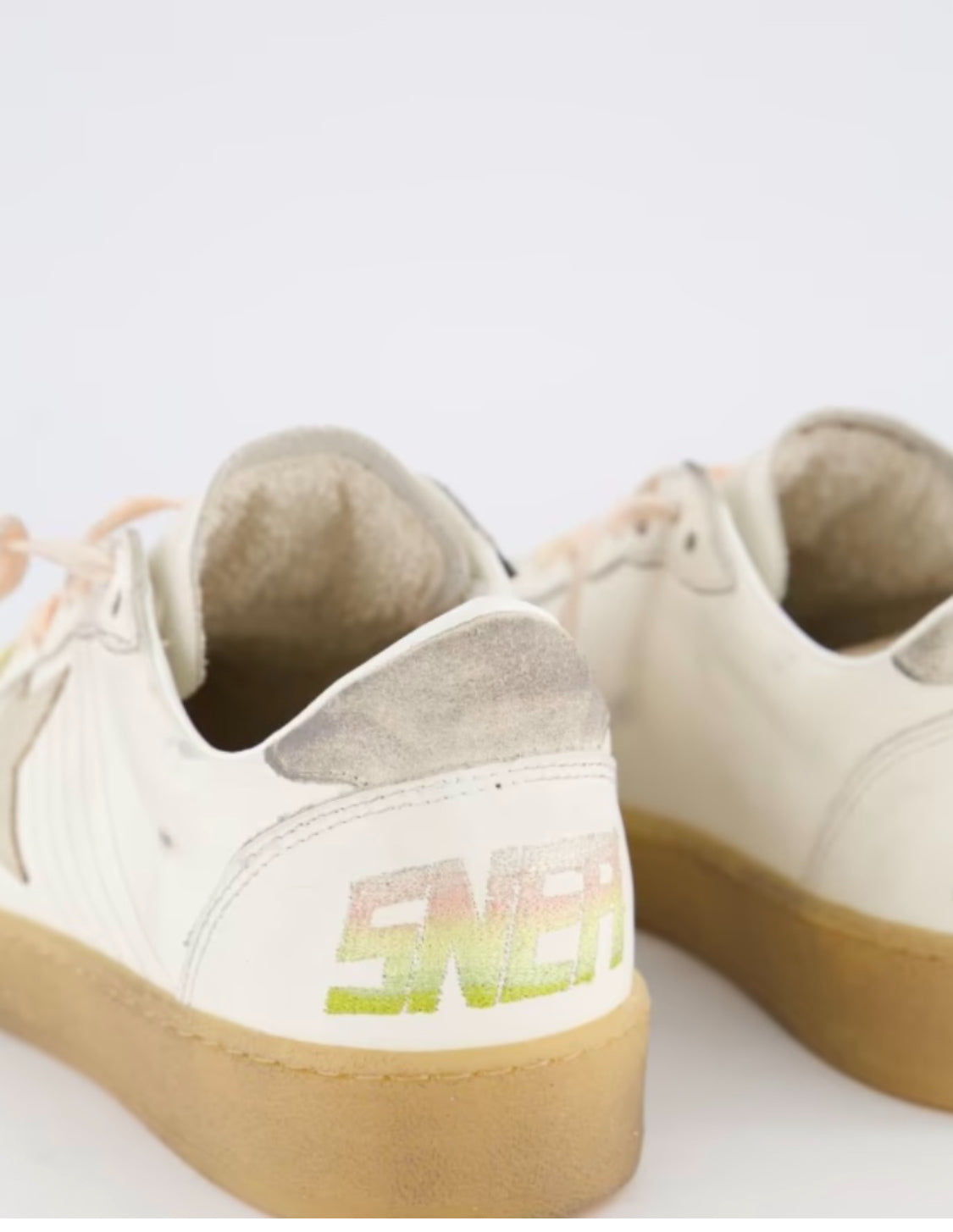 GOLDEN GOOSE