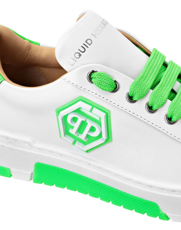 Leather Lo-Top Sneakers Hexagon